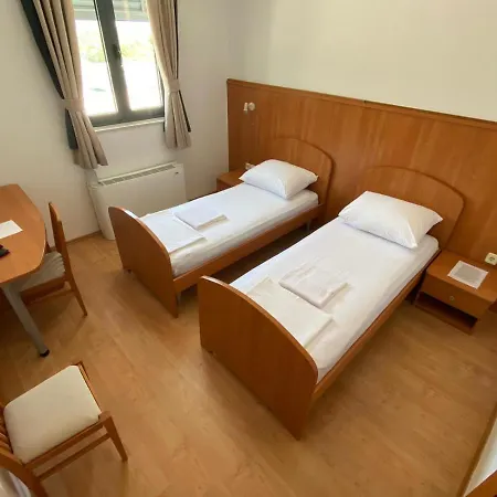 汽车旅馆 英特培都汽车旅馆 希贝尼克